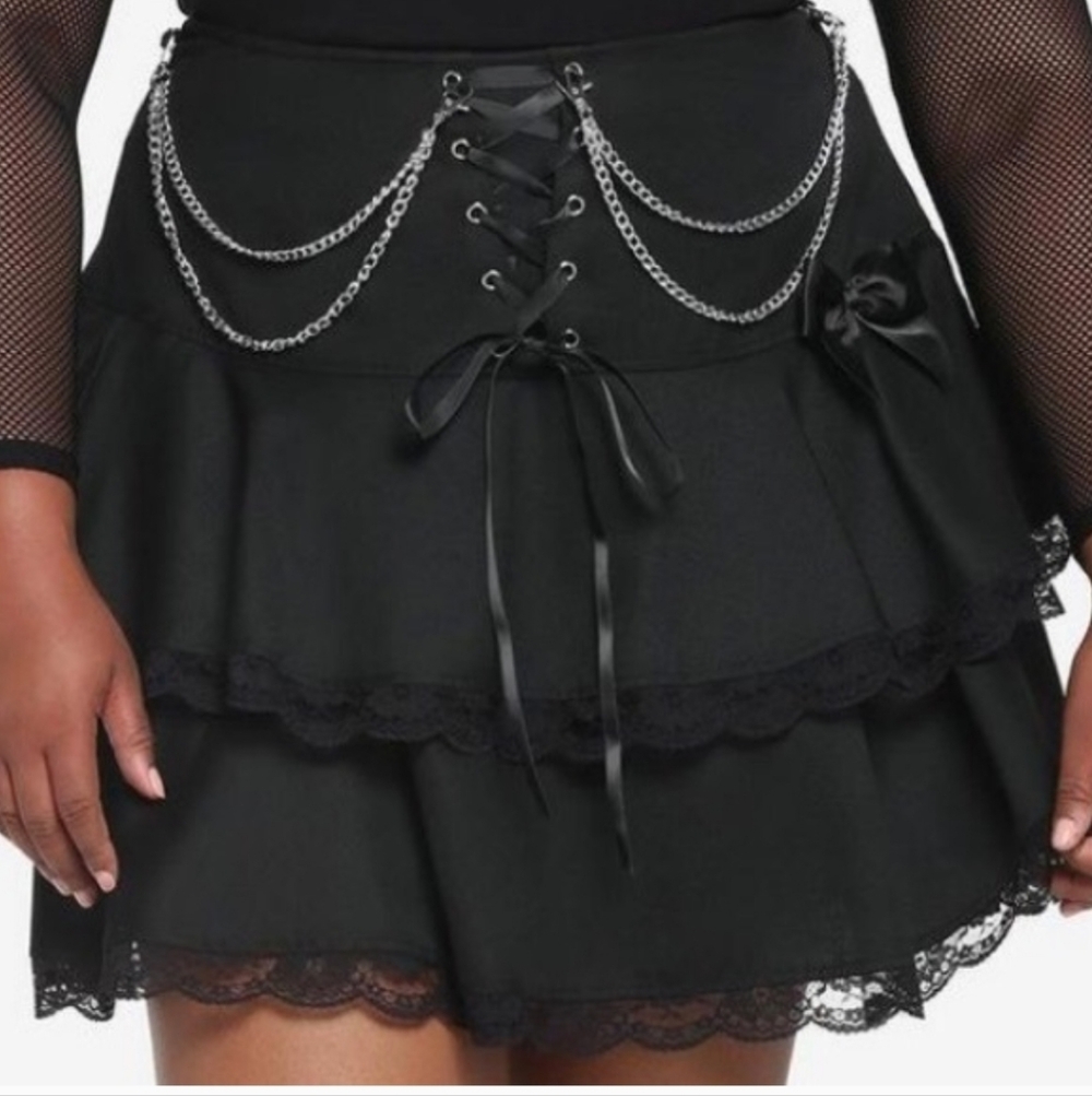 Thorn & Fable Hot Topic Black Tiered Lace Skirt‎ Size S/M